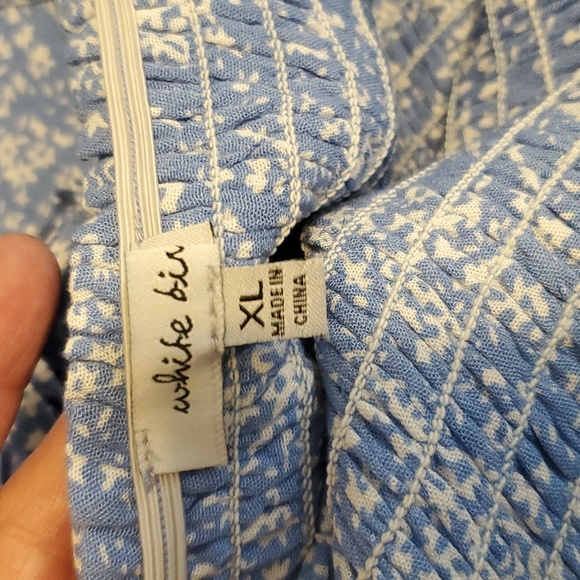 3/$15 Blue maxi dress - Picture 4 of 4